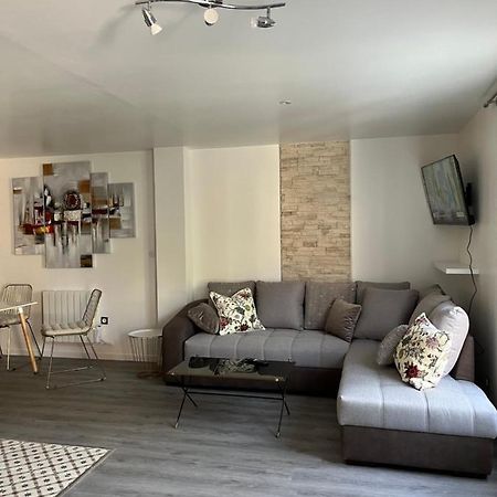 Superbe Appartement Au Bord Du Canal De St Quentin แซ็ง-ก็องแต็ง ภายนอก รูปภาพ