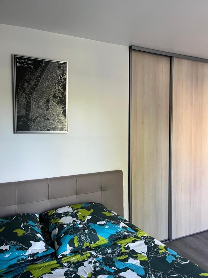 Superbe Appartement Au Bord Du Canal De St Quentin แซ็ง-ก็องแต็ง ภายนอก รูปภาพ