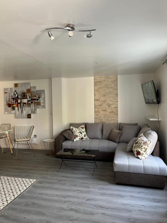 Superbe Appartement Au Bord Du Canal De St Quentin แซ็ง-ก็องแต็ง ภายนอก รูปภาพ