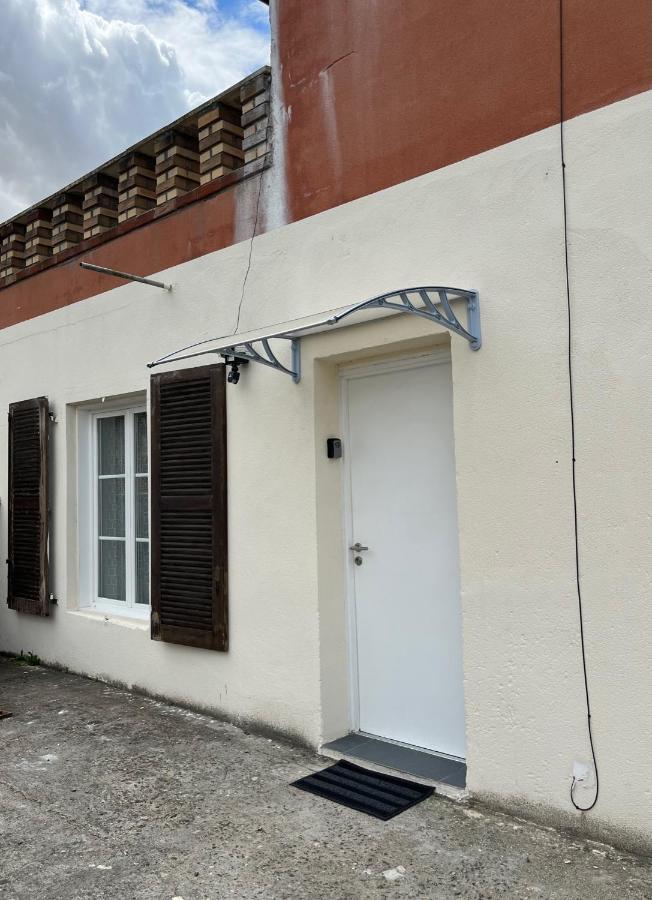 Superbe Appartement Au Bord Du Canal De St Quentin แซ็ง-ก็องแต็ง ภายนอก รูปภาพ